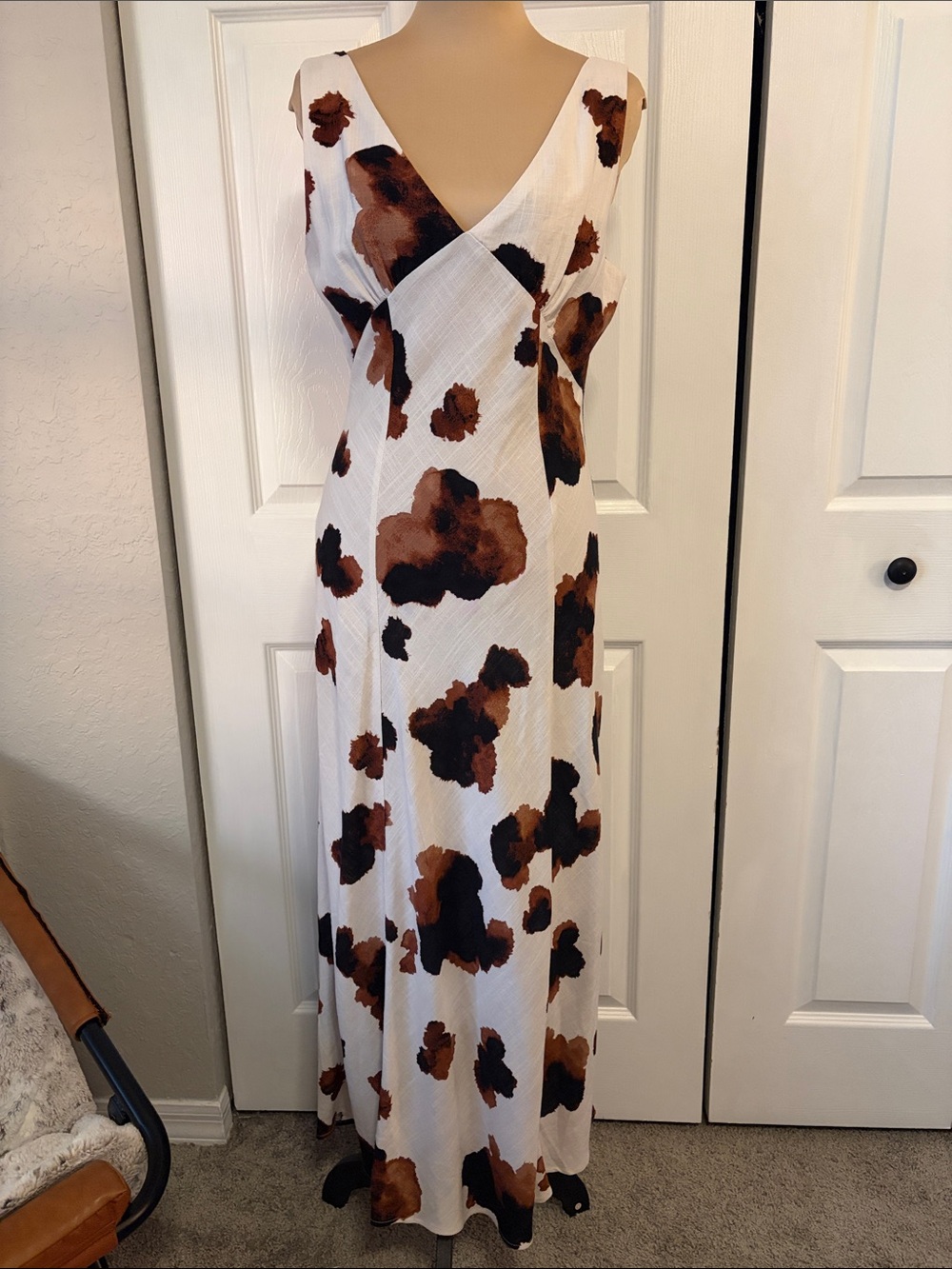 Paper Heart sleeveless maxi dress size small line/rayon blend cream and brown